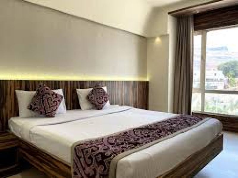 Hotel Grand Parivaar, Iggatpuri